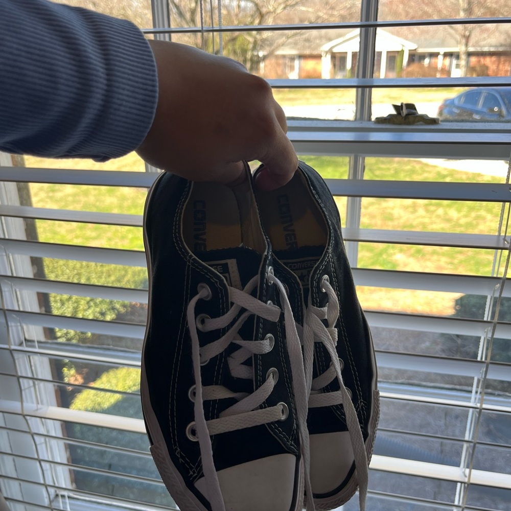 Converse shoes! - Picture 5 of 5
